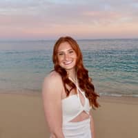 Sitter Profile Image: Lauren H.