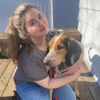 Sitter Profile Image: Chloe R.