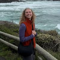 Sitter Profile Image: Lindsey S.