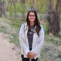 Sitter Profile Image: Raychel F.