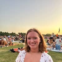 Sitter Profile Image: Sara R.