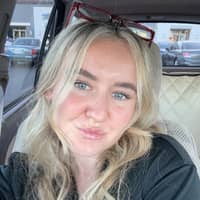 Sitter Profile Image: Alanna T.