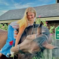 Sitter Profile Image: Elise A.