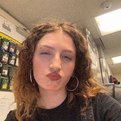 Sitter Profile Image: Malea M.