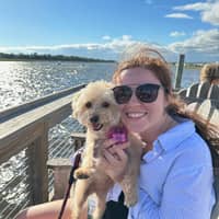 Sitter Profile Image: Abigail F.