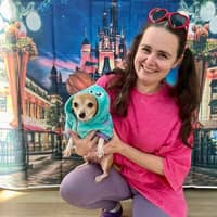 Sitter Profile Image: Holly C.