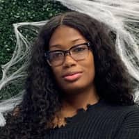 Sitter Profile Image: Lahonna B.