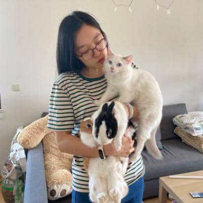 Sitter Profile Image: Yihan J.
