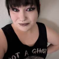 Sitter Profile Image: Angela H.