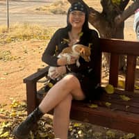 Sitter Profile Image: Jenna G.