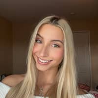 Sitter Profile Image: Nicole L.