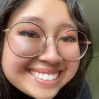 Sitter Profile Image: Elizabeth H.