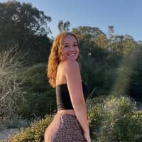 Sitter Profile Image: Olivia S.