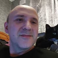 Sitter Profile Image: Tomasz N.