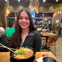 Sitter Profile Image: Paola L.