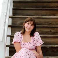 Sitter Profile Image: Cecelia M.