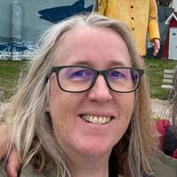 Sitter Profile Image: Linda G.