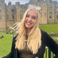 Sitter Profile Image: Taylor S.