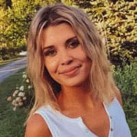 Sitter Profile Image: Alyssa M.