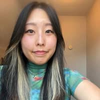 Sitter Profile Image: Sarah Y.