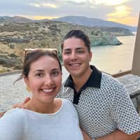 Sitter Profile Image: Will & Rose C.