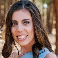 Sitter Profile Image: Mackenzie K.