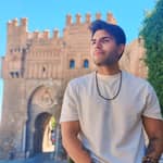 Sitter Profile Image: Santiago G.