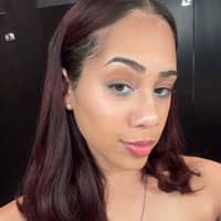 Sitter Profile Image: Doraliz E.