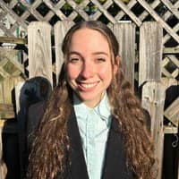 Sitter Profile Image: Essie Z.