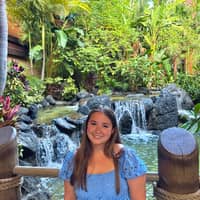 Sitter Profile Image: Nevaeh L.