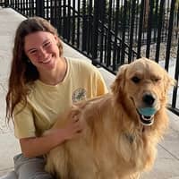 Sitter Profile Image: Lauren L.