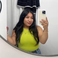 Sitter Profile Image: Yesenia G.