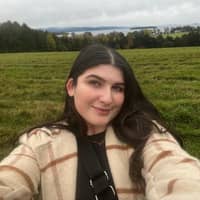 Sitter Profile Image: Maria K.