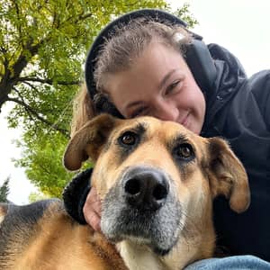 Sitter Profile Image: Brooklynn S.