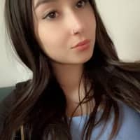 Sitter Profile Image: Leah B.