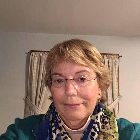 Sitter Profile Image: Susan D.