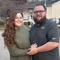 Sitter Profile Image: Justin & Stephanie W.