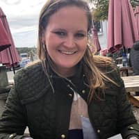 Sitter Profile Image: Laura D.