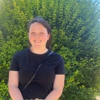 Sitter Profile Image: Sarah H.