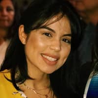 Sitter Profile Image: Tania C.