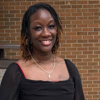 Sitter Profile Image: VaNee S.