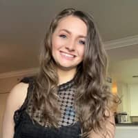 Sitter Profile Image: Stephanie R.