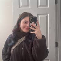 Sitter Profile Image: Izabelle K.