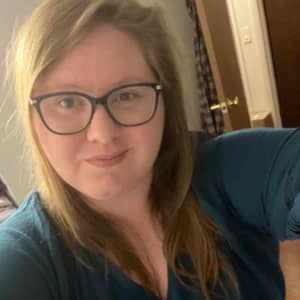 Sitter Profile Image: Isabella H.