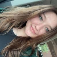 Sitter Profile Image: Evelyn S.