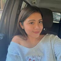 Sitter Profile Image: Lizeth B.