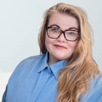 Sitter Profile Image: Laura L.