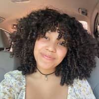 Sitter Profile Image: Olivia L.