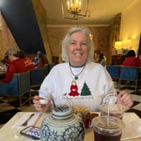 Sitter Profile Image: Donna H.