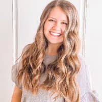 Sitter Profile Image: Amanda J.